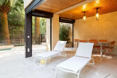 Terrasse ou espace extérieur de l'établissement Exceptional Super-Cannes Glaïeuls with sea views pools & private jacuzzi