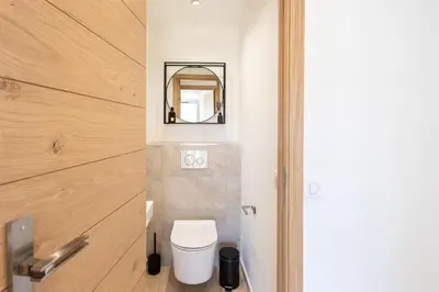 Salle de bains dans l'établissement C7 - Staywiz us -1 BDR Pointe Croisette 5min Sea - Parking, AC & Terrace