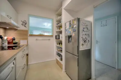 Cuisine ou kitchenette dans l'établissement Upstays Terrace Garden 44m² Apartment