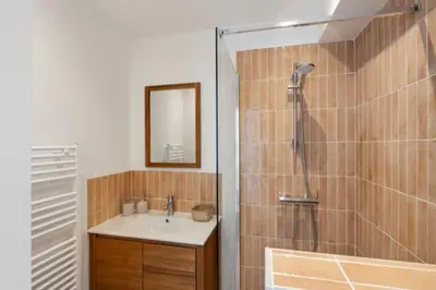 Salle de bains dans l'établissement Appartement Cannes 1 chambre - QG