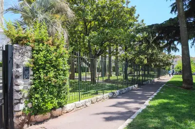 Jardin de l'établissement ACCI Cannes Gallia