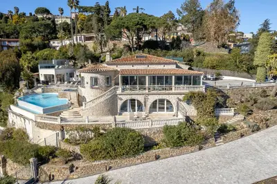 Piscine de l'établissement Villa Bastide : Sea view / Hot Tub / Sauna ou située à proximité