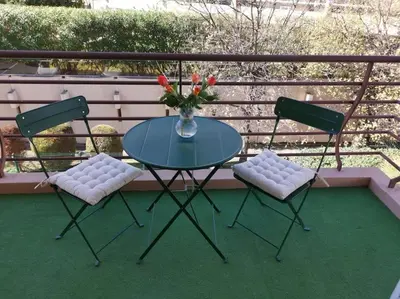 Balcon ou terrasse dans l'établissement Le Diderot : Apt 2 Prs, 10 min plages, parking