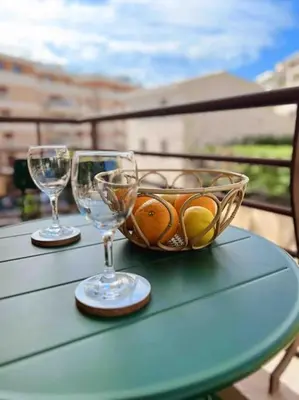 Boissons dans l'établissement Le Diderot : Apt 2 Prs, 10 min plages, parking