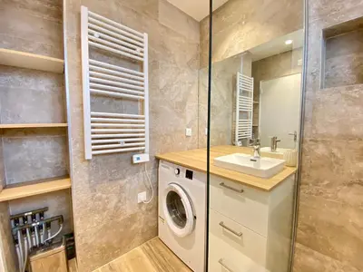 Salle de bains dans l'établissement Le Grand Palais SCLS - Clim, Wifi, Vue Mer
