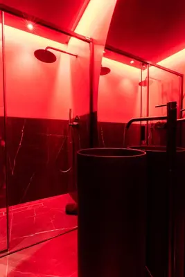 Salle de bains dans l'établissement Évasion intime : Love Room de luxe à Cannes