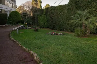 Jardin de l'établissement A081-Cannes Appartement avec terrasse au calme