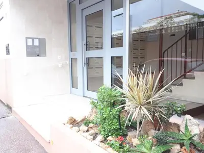 Plan de l'établissement Apt Golfe-Juan à 150 m de la plage et près de Cannes , Centre et Gare