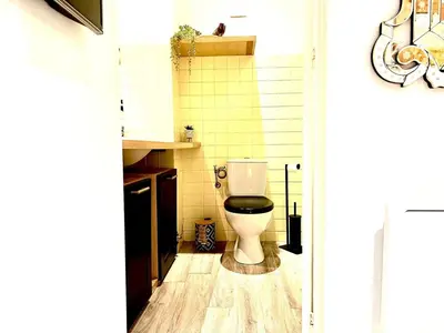 Salle de bains dans l'établissement StudioCalifornia-Parking-Plages 15 min walk