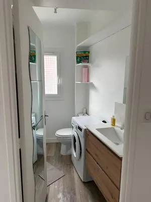 Salle de bains dans l'établissement Appartement Cannes