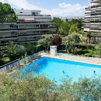 Superbe 2P proche plages - Piscine