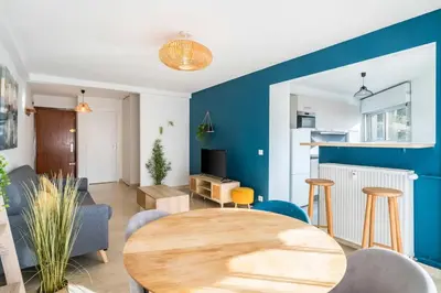 Cuisine ou kitchenette dans l'établissement Nice one bedroom in the heart of Cannes