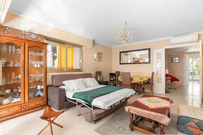Un ou plusieurs lits dans un hébergement de l'établissement Appartement vue piscine, proche mer