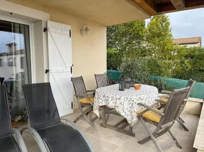 Coin salon dans l'établissement Bas de villa chez Marta