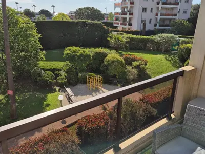 Jardin de l'établissement Superbe T2 - 200m de la mer - Piscine - Parking