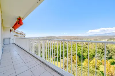 Plan de l'établissement Spacieux appartement vue mer et montagne