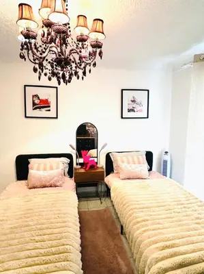 Un ou plusieurs lits dans un hébergement de l'établissement Antibes centre-ville, 2 bedrooms 6 pers, Climatisation