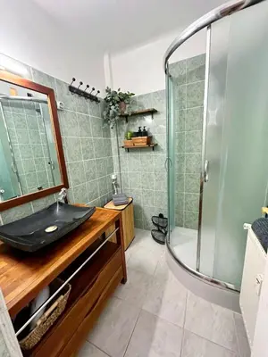 Salle de bains dans l'établissement Antibes centre-ville, 2 bedrooms 6 pers, Climatisation