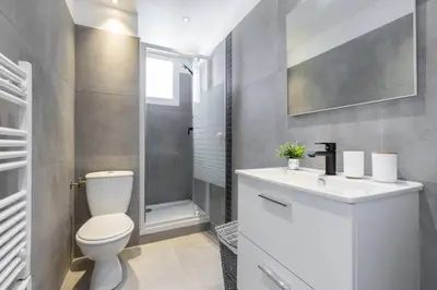 Salle de bains dans l'établissement Studio Cap Antibes