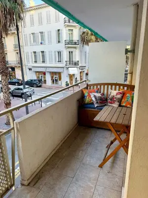 Balcon ou terrasse dans l'établissement Studio Vidal in the city center of Cannes with AC