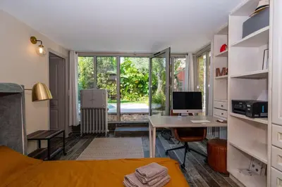 Télévision ou salle de divertissement dans l'établissement Nice Living Cap d'Antibes
