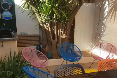 Coin salon dans l'établissement Appartement 2 Pièces proche mer calme dans villa