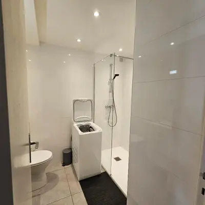 Salle de bains dans l'établissement Studio Cannes le Val D'or Chez Lisa