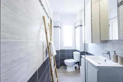 Salle de bains dans l'établissement Cocon côtier, échappée mer, à 500m de la plage