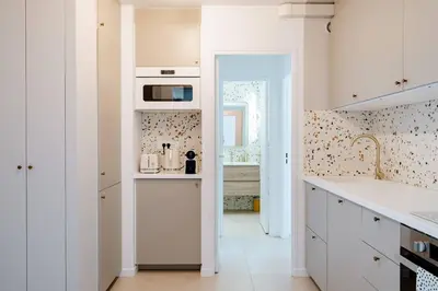 Cuisine ou kitchenette dans l'établissement Pool, Sea & Absolute Comfort