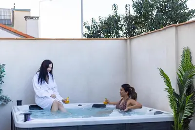 Clients de l'établissement Bliss Triplex - Hyper Centre - Sauna - BBQ - Jacuzzi - LRACANNES