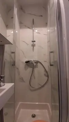 Salle de bains dans l'établissement Winter Palace Beauséjour