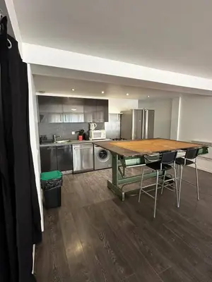 Cuisine ou kitchenette dans l'établissement Villa Constance 1 Antibes - Spacieux duplex avec jardin