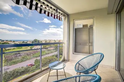Balcon ou terrasse dans l'établissement Studio vue mer, piscine - tennis