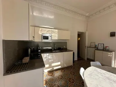 Cuisine ou kitchenette dans l'établissement C025 Villa Toscane Bel Appartement Bourgeois
