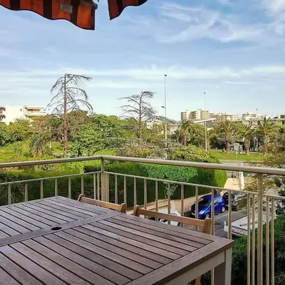 Spacieux 2 pièces avec terrasse