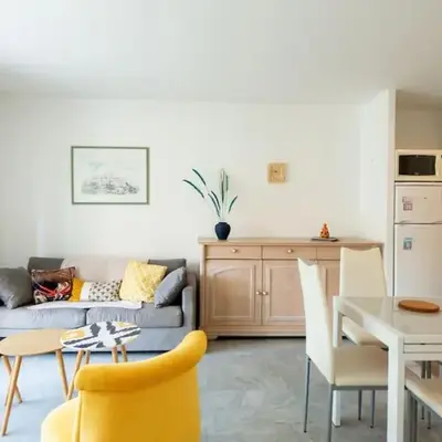 Bel appartement en bord de mer à Juan Les Pins