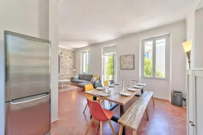 Télévision ou salle de divertissement dans l'établissement Maison Martel