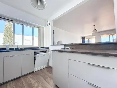 Cuisine ou kitchenette dans l'établissement 78m2 Terrasse vue mer à 50m de la Croisette