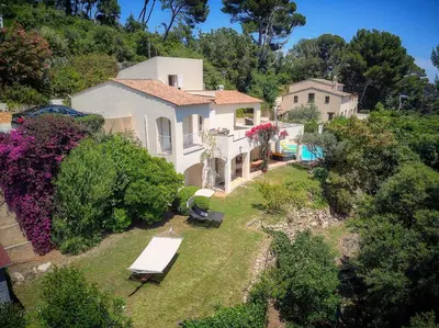 Jardin de l'établissement FRGK Dream Villa with Sea View Overlooking Cap d'Antibes Pool Ultra-Fast Wi-Fi