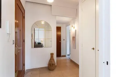 Plan de l'établissement ARM1 - Beau 2 pièces avec terrasse d'angle