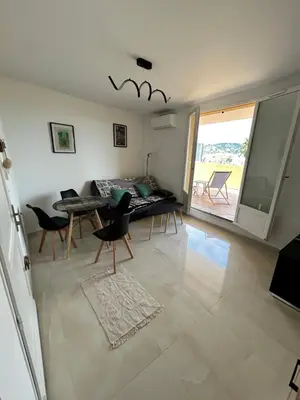 Coin salon dans l'établissement Home Sweet Home Vallauris