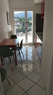 Balcon ou terrasse dans l'établissement Beau 2 pièces centre de Cannes idéal congres et vacances