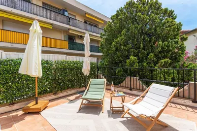 Balcon ou terrasse dans l'établissement maison de ville La Fontaine BAu4