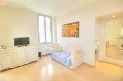 Télévision ou salle de divertissement dans l'établissement ALC - FONT3 - 10 min PALAIS