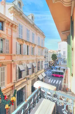 Balcon ou terrasse dans l'établissement ALC - FONT3 - 10 min PALAIS