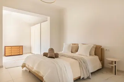 Un ou plusieurs lits dans un hébergement de l'établissement Villa California Cannes Private Pool
