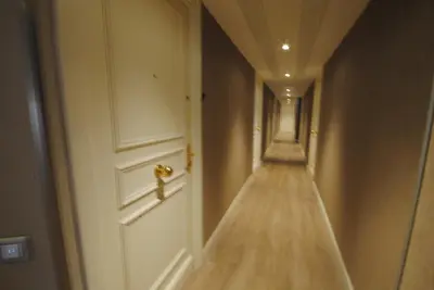 Plan de l'établissement superbe appartement tout confort beg4012