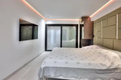 Un ou plusieurs lits dans un hébergement de l'établissement Luxury 4 Stars Apt Croisette