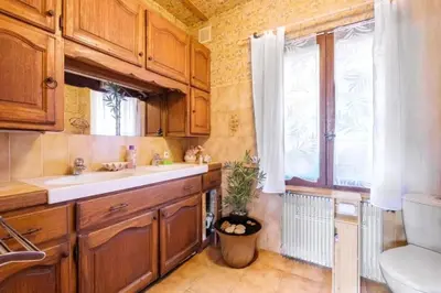Cuisine ou kitchenette dans l'établissement Appartement moderne à Villeneuve-Loubet, 45 m², terrasse aménagée