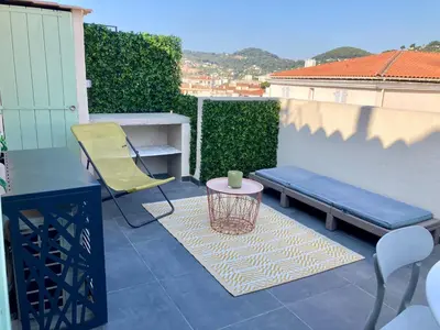 Vue générale sur la montagne ou vue sur la montagne depuis l'appartement